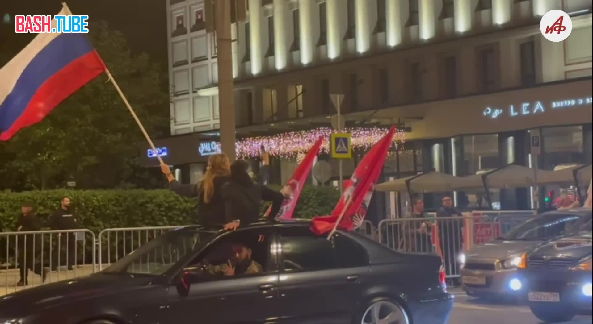  В честь Дня российского флага в Москве состоялся автопробег по Садовому кольцу