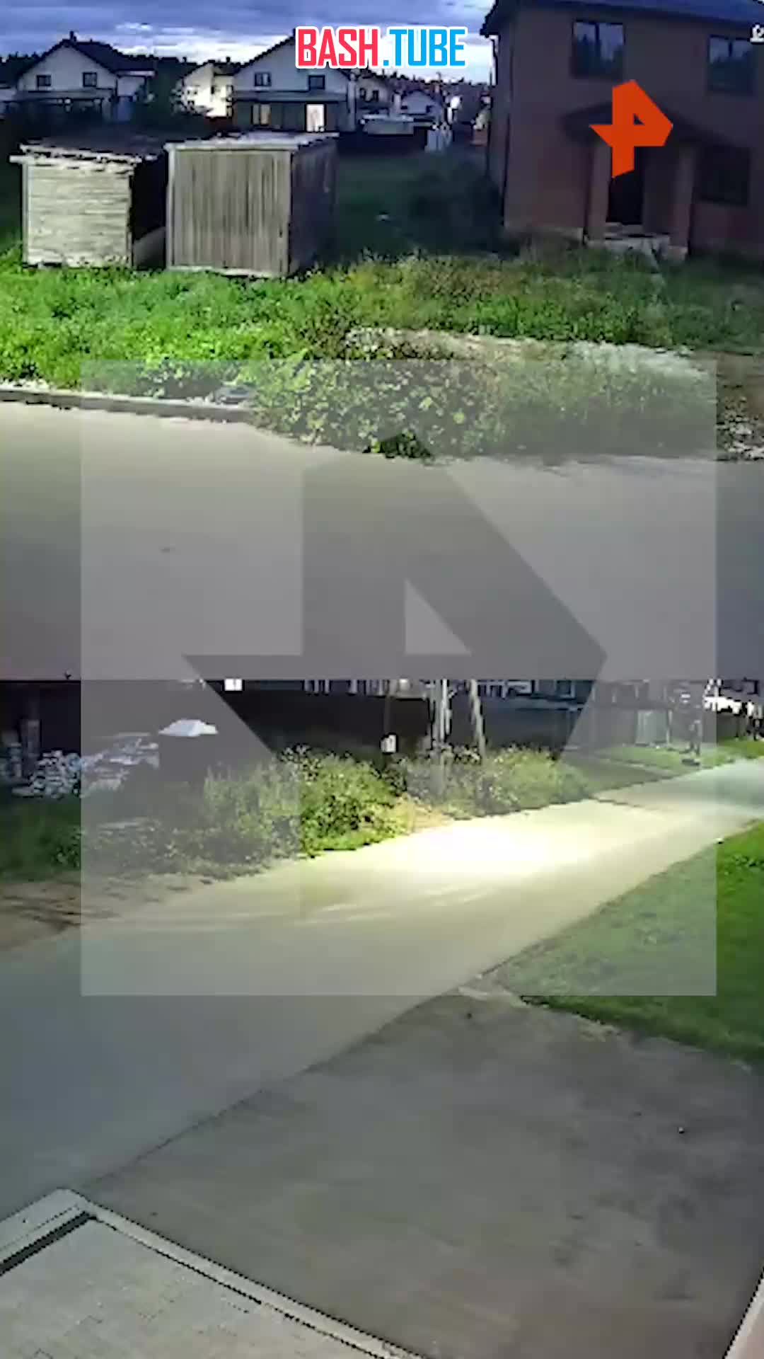  Подросток-лихач на квадроцикле сбил двух женщин - их госпитализировали с травмами, сообщили в подмосковном ГАИ