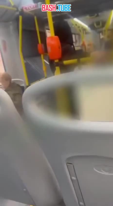  В Санкт-Петербурге приезжий из Ингушетии громко разговаривал по телефону, на что женщины сделали ему замечание