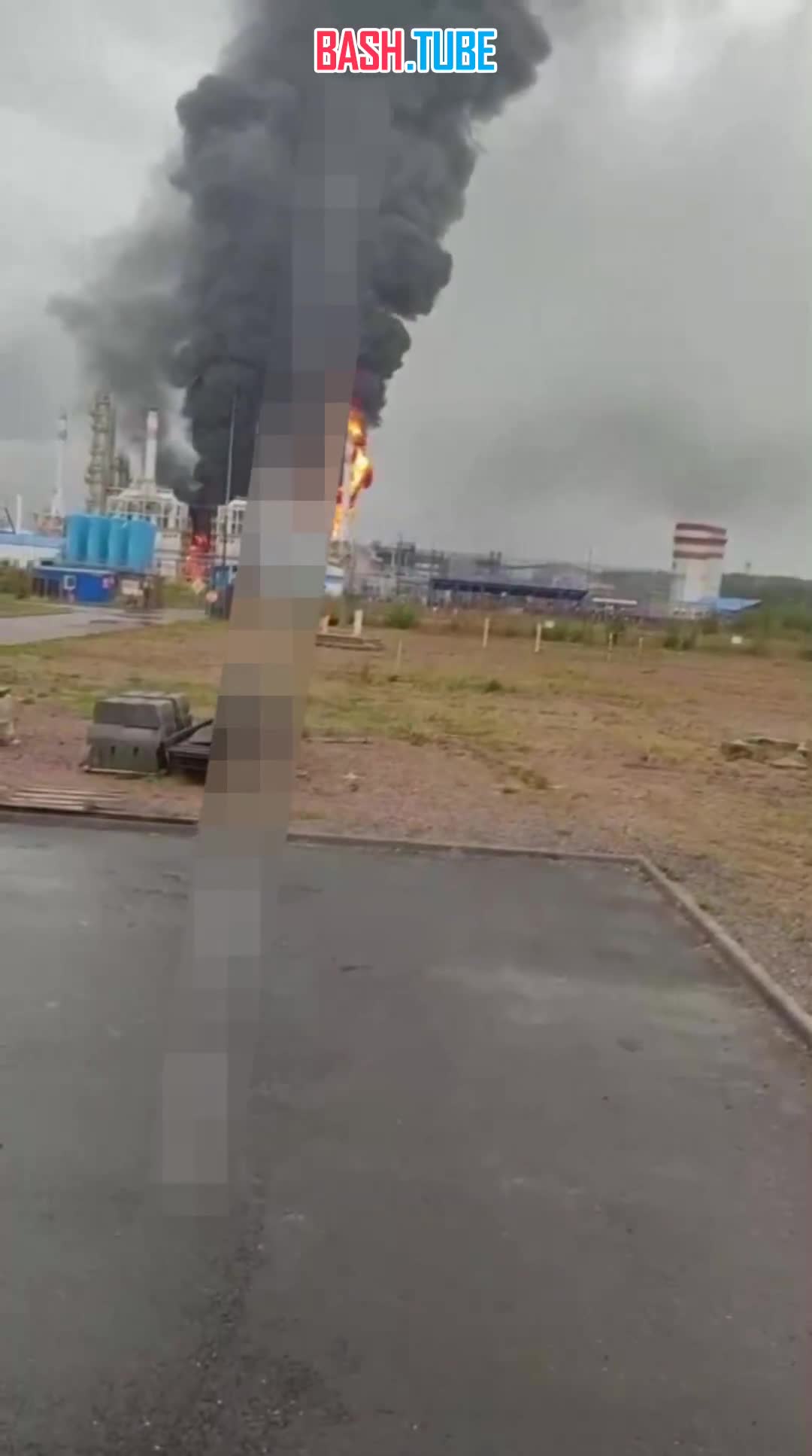  БПЛА атаковали порт Усть-Луга в Ленинградской области