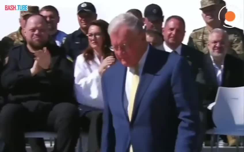  Зеленский наградил спецпосланника Трампа Келлога орденом «За заслуги» I степени