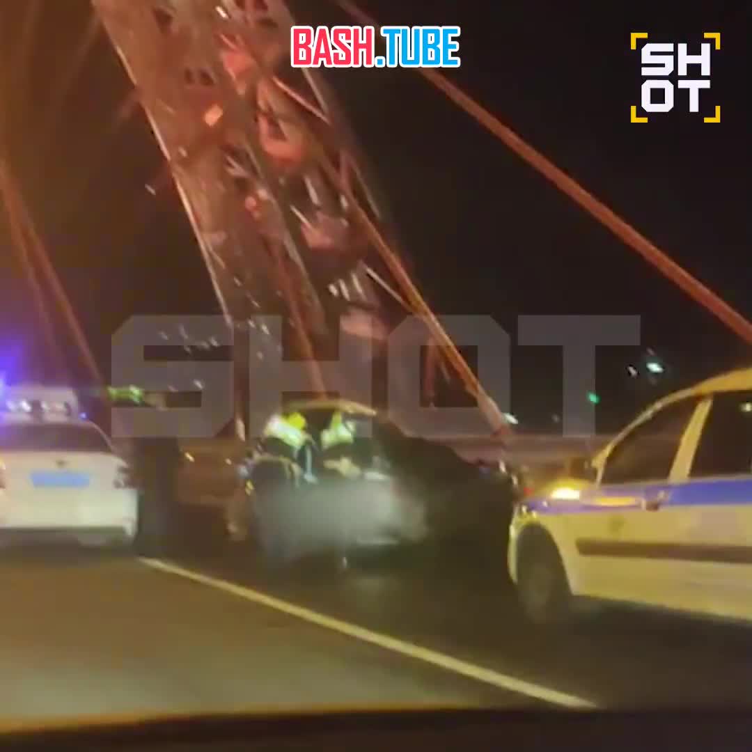  Кадры с места аварии на Живописном мосту в Москве, где умер бизнесмен Сергей Белюскин