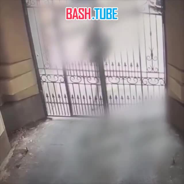  В Одессе сотрудники военкомата не догнали уклониста, потому что не смогли разобраться, в какую сторону открывается калитка