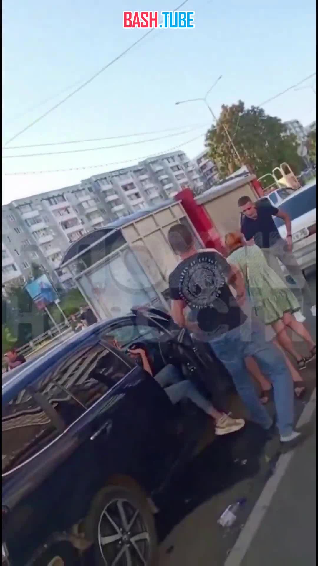  В Иркутской области пьяные пассажиры жестоко избили девушку-таксиста, которая попросила вести себя потише