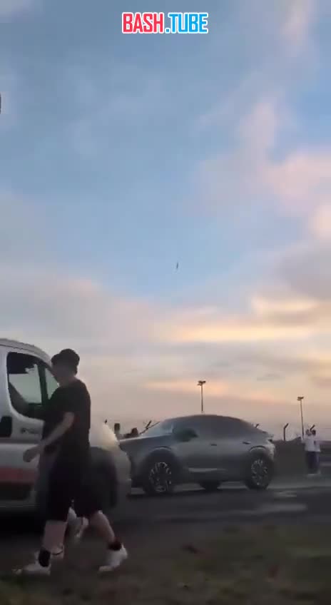  Опубликовано полное видео крушения F-16 в Польше сегодня вечером, на котором показан весь маневр, предшествовавший аварии