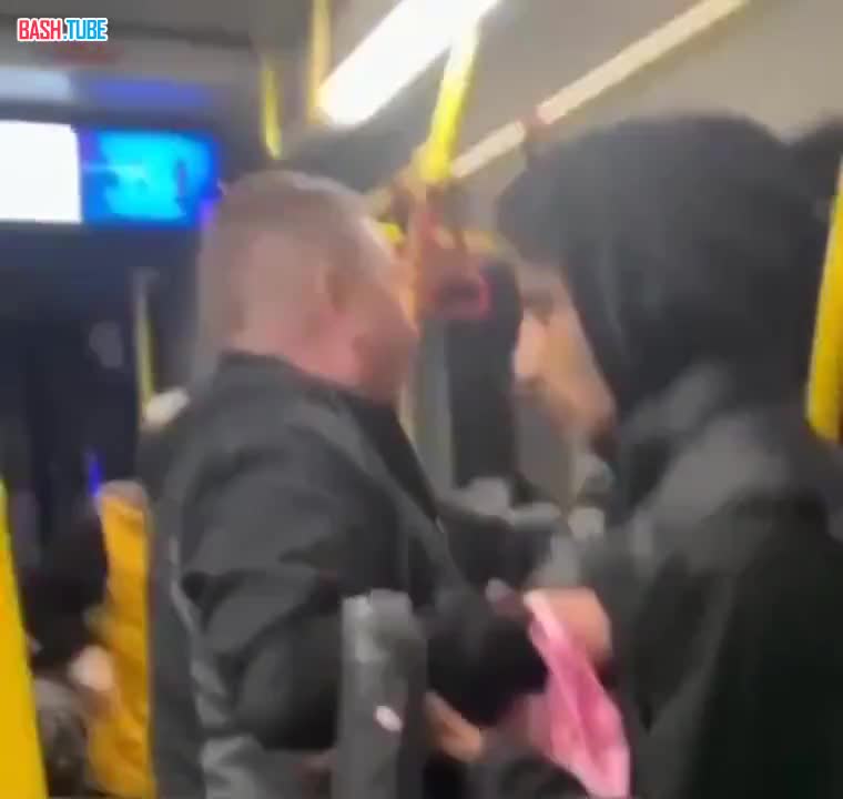  В Ярославле мужик поставил на место нагрубившего ему мигранта, отказавшегося оплачивать проезд в автобусе