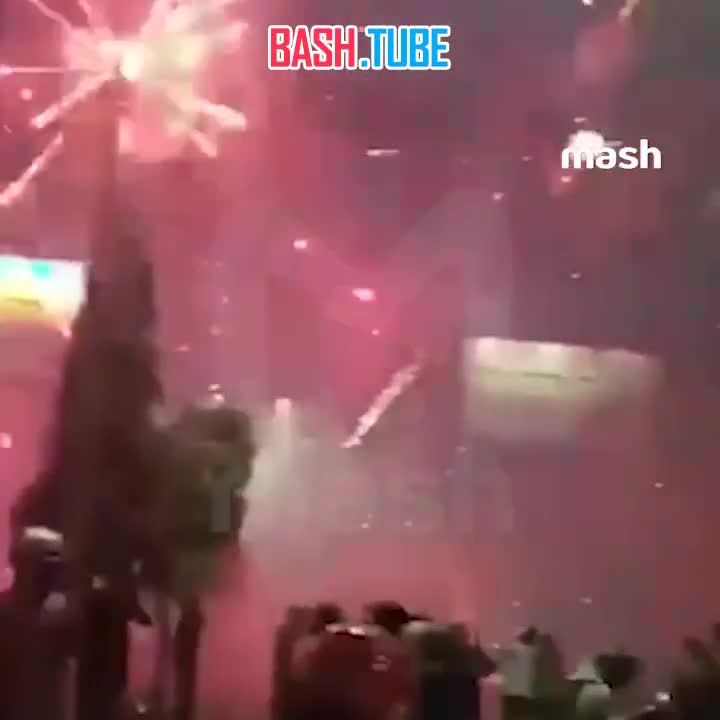  Полиции Индонезии разрешили разгонять протестующих фейерверками