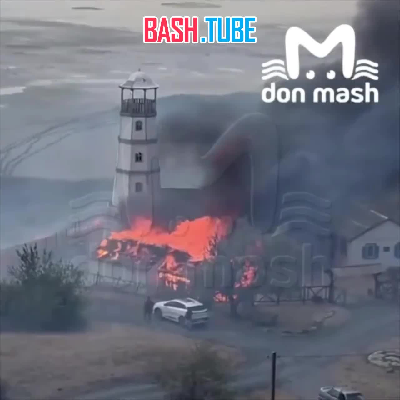  В Мержаново Ростовской области горит знаменитый маяк