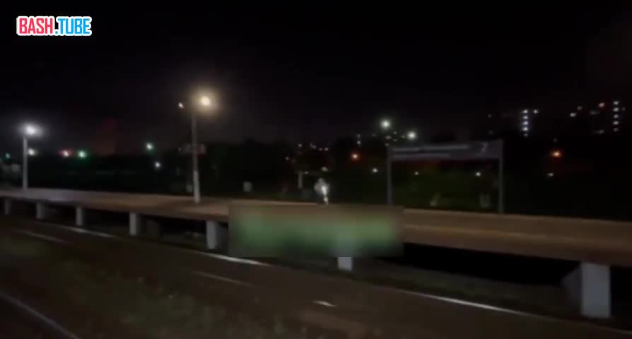  Московский школьник сначала сбросил с моста электросамокат, а затем прыгнул вниз сам