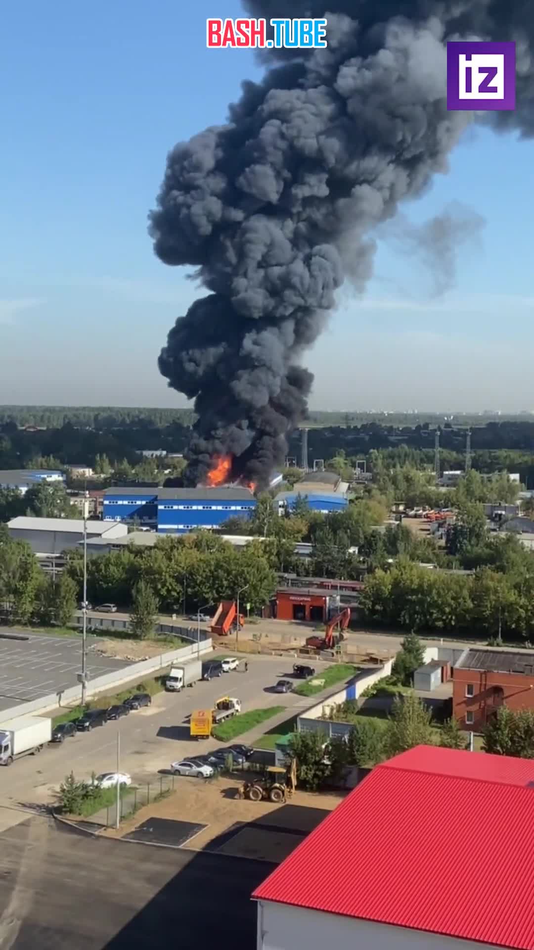  В Балашихе ликвидируют крупный пожар в складских помещениях