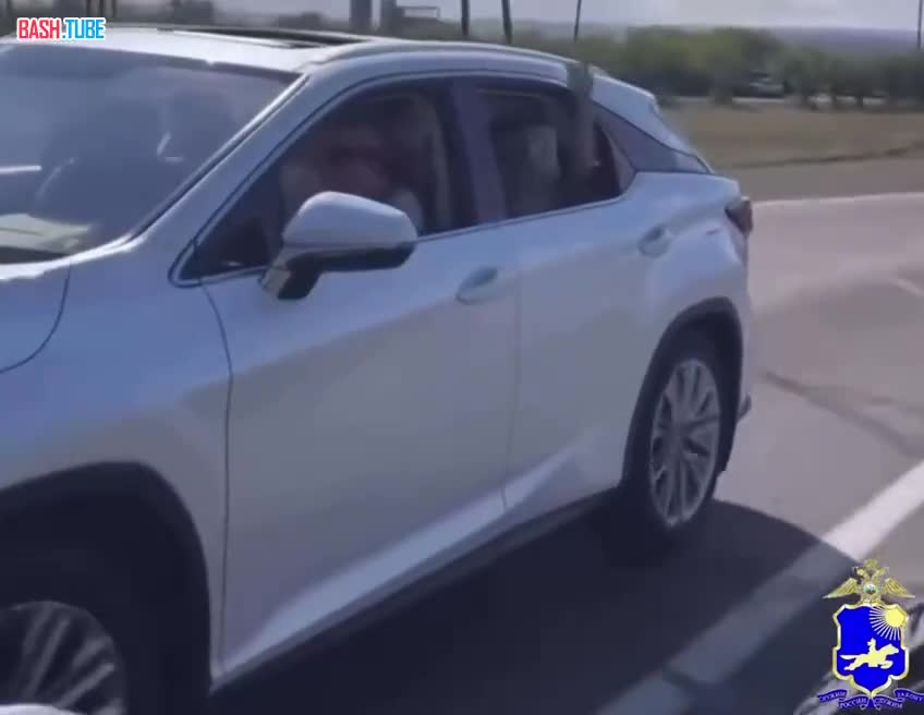  Водителей свадебного кортежа оштрафовали за езду по встречке в Тыве