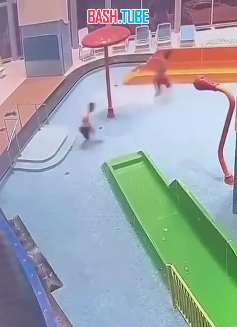  Звание «Батя года» отправляется сотруднику аквапарка из Хабаровска