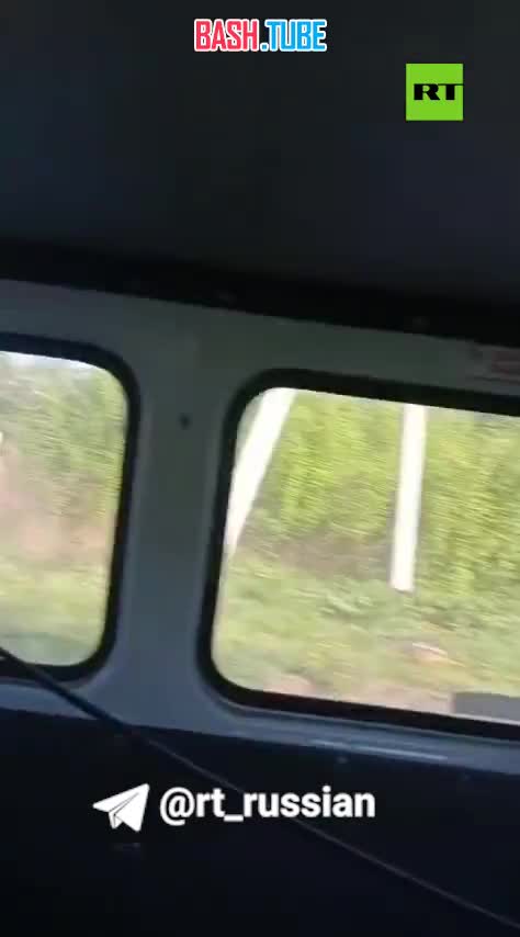  Момент удара ВСУ дроном- «ждуном» по «буханке» на дороге, где часто ездят мирные люди