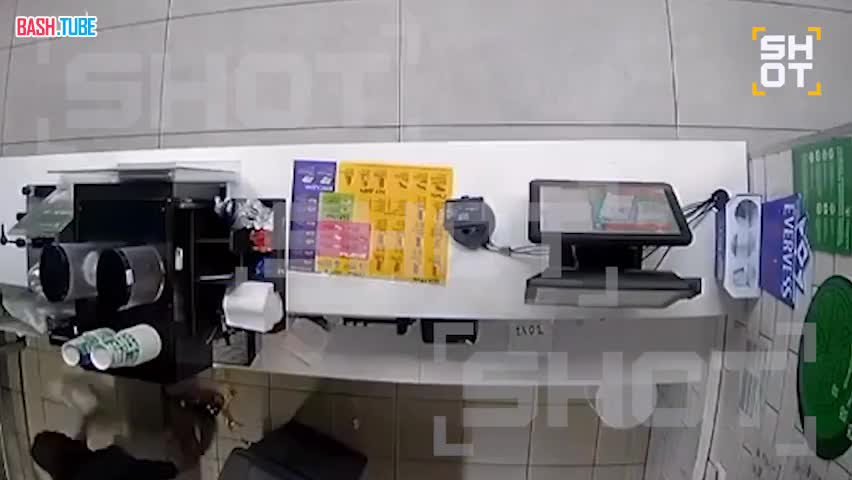  Неадекват зарезал девушку в кафе из-за проблем с потенцией