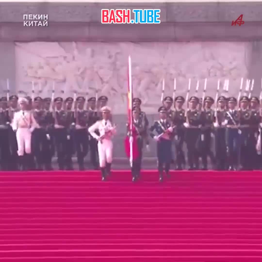  Военный парад в Китае поверг в ужас Запад: беспилотные танки, триада баллистических ракет и дроны