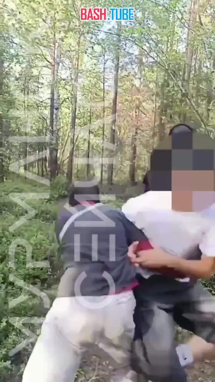  В Мурманской области подростки устроили самосуд над сверстником, который распространял нюдсы девушки после расставания