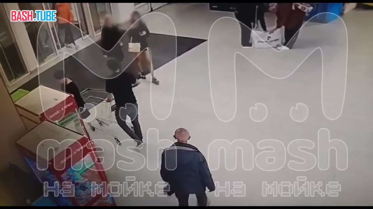  Задержан залезший под юбку школьнице 1 сентября посетитель ТЦ «Лондон молл»