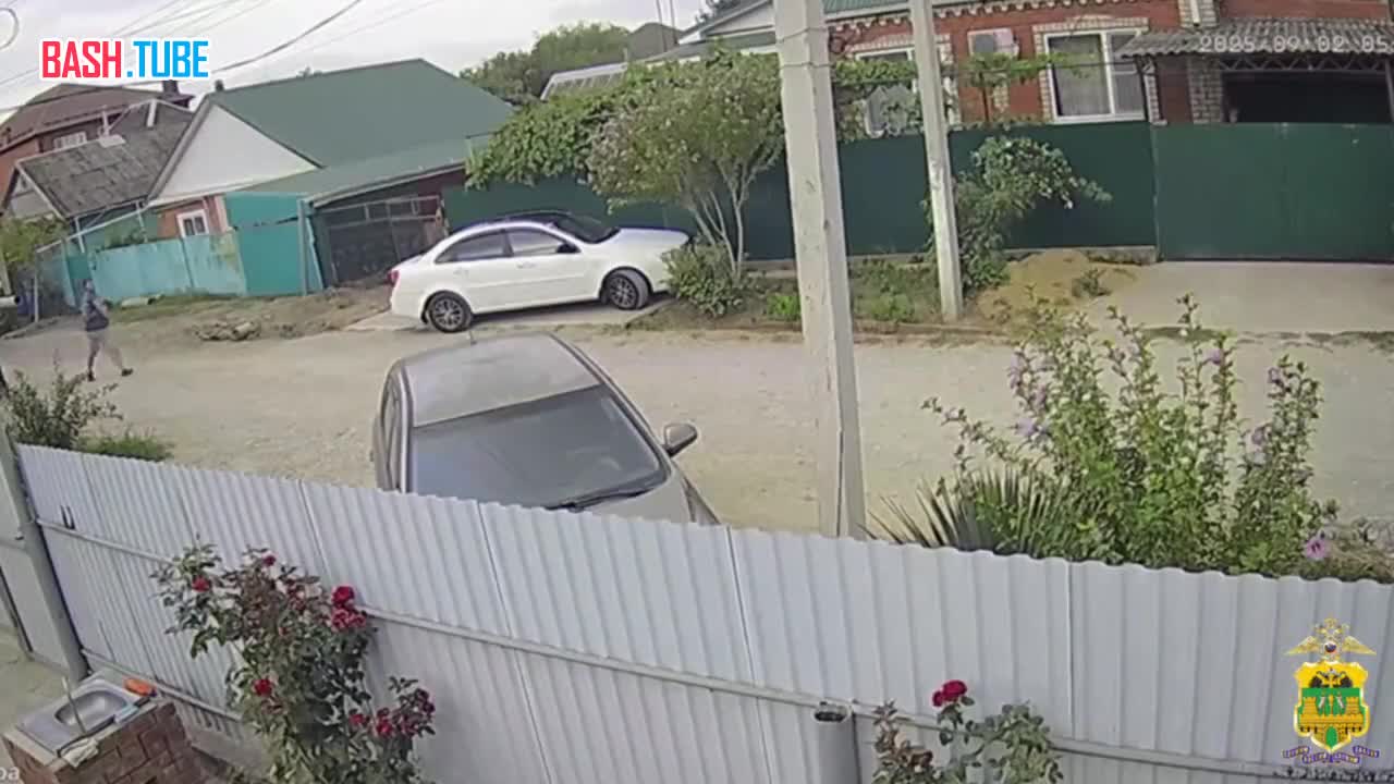  В Красноярске пьяные бородачи сожгли машину девушки после отказа в знакомстве