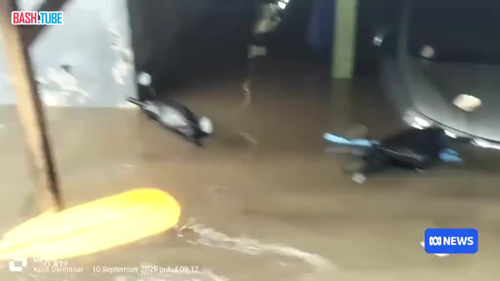  Информация о запрете властей Бали на посещение туристических районов в связи с потопами отсутствует