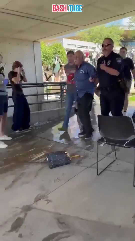  В соцсетях появились новые кадры задержанного подозреваемого в покушении на политика Чарли Кирка