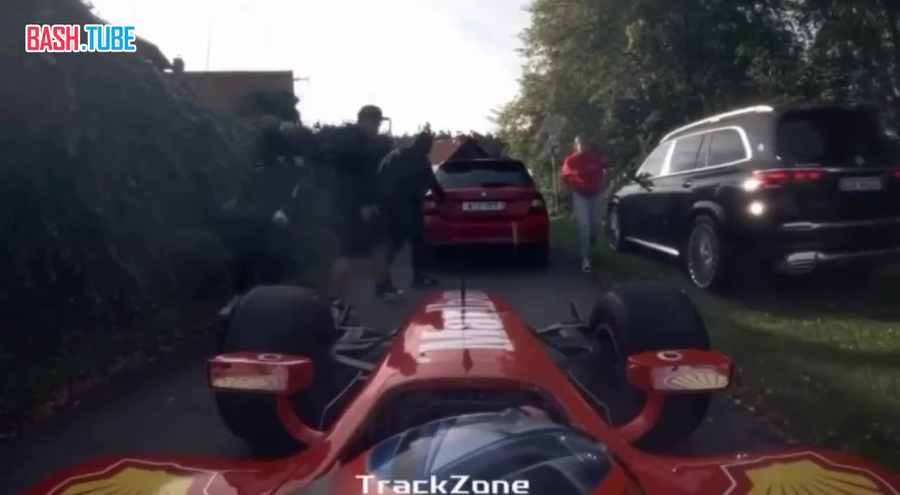  В Чехии арестовали 51-летнего мужчину, который шесть лет ездил по дорогам на гоночном болиде