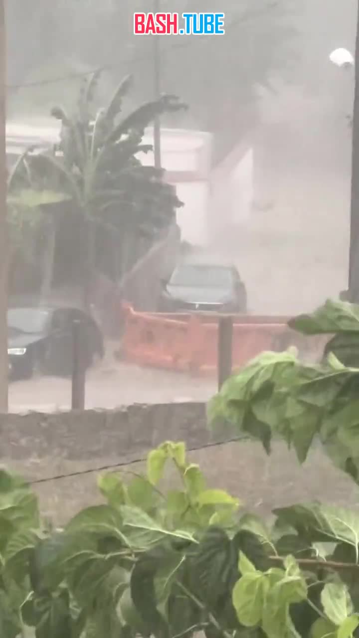  Ряд районов в Каталонии, включая Барселону, подтопило на фоне штормового ветра и сильнейших дождей