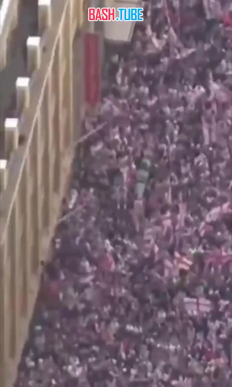  Три миллиона человек вышли на субботнюю акцию в Лондоне против премьера Стармера и нелегальной иммиграции