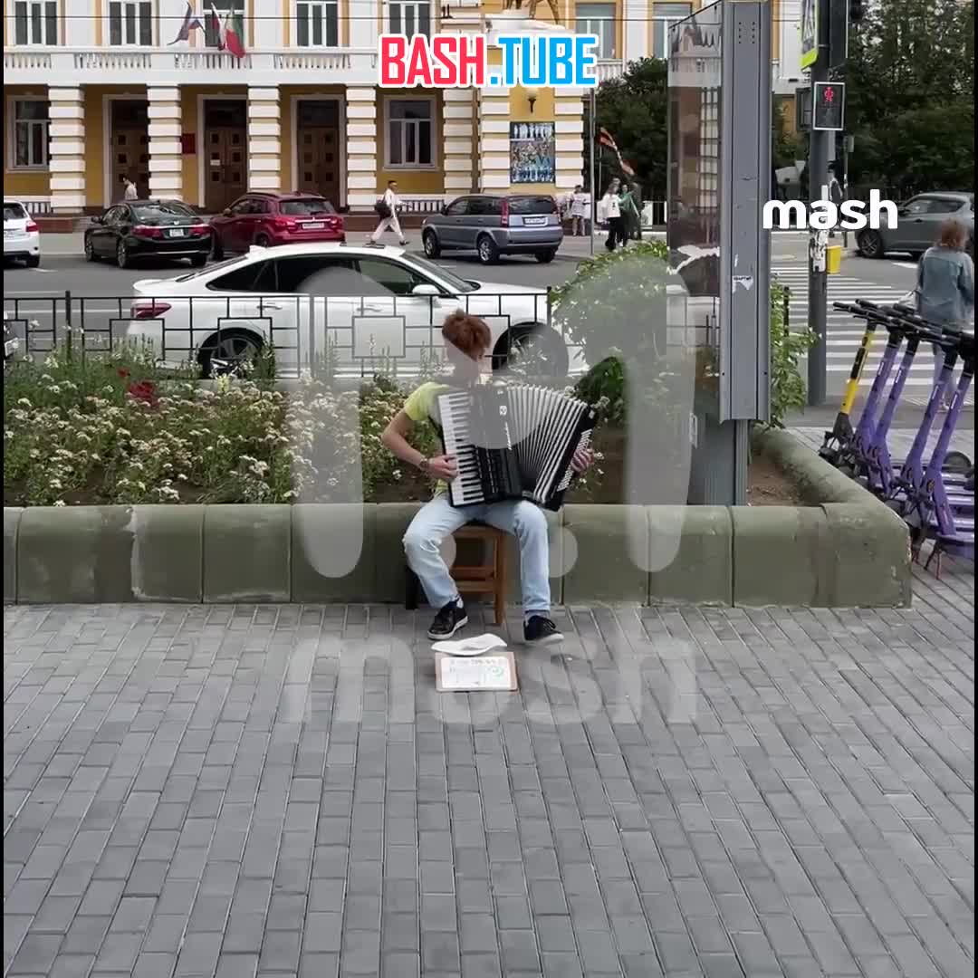  Братья из Читы два месяца играли в центре города на аккордеоне, чтобы накопить денег на поездку в «Артек»