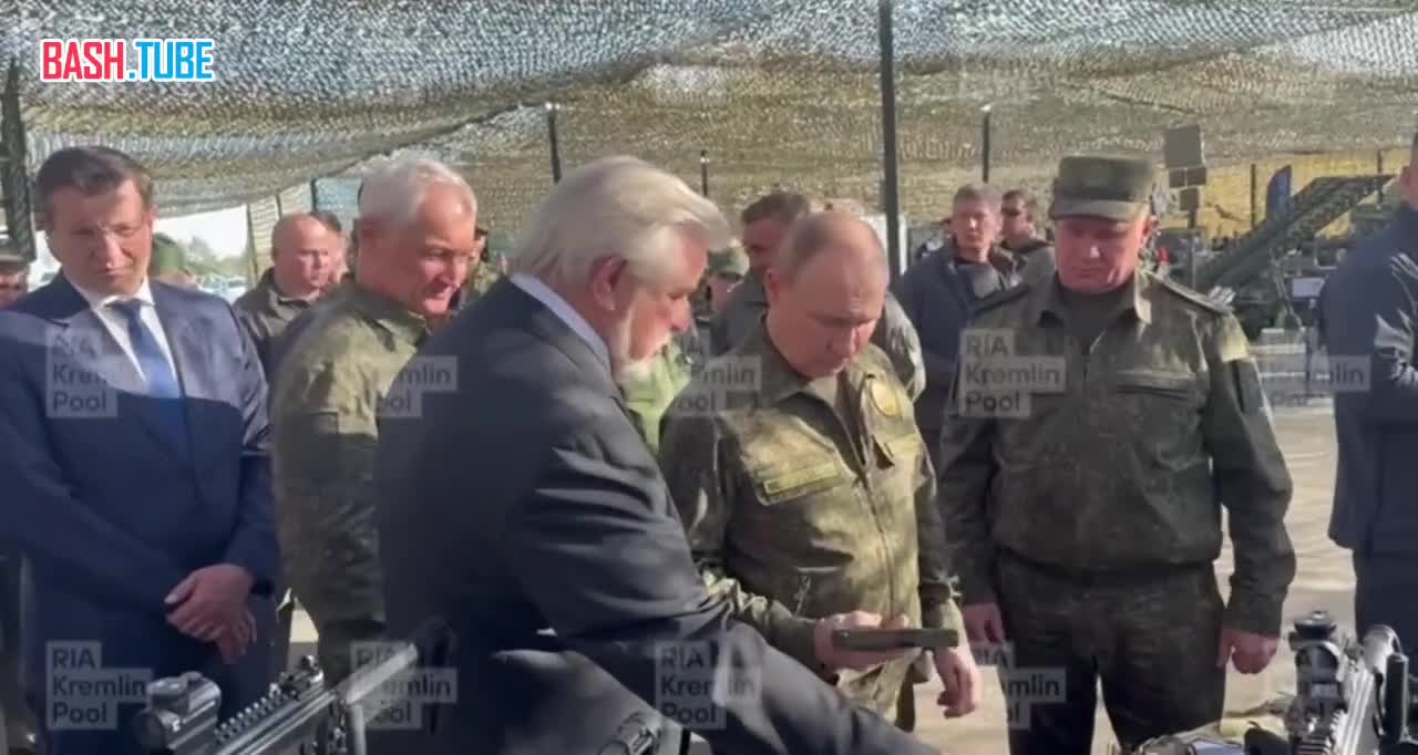  Путин в военной форме проследил за ходом учений «Запад-2025»