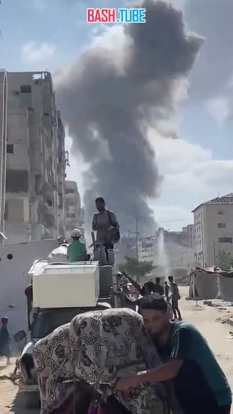  Весь день ВВС Израиля атакуют город Газа одновременно с началом входа в город пехотных и танковых подразделений ЦАХАЛ