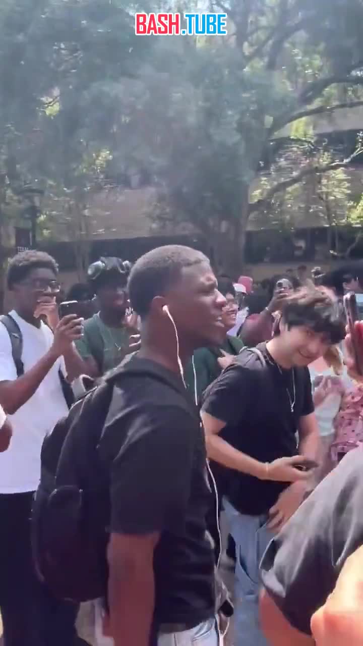  Чернокожий студент в Техасском государственном университете высмеял смерть Чарли Кирка