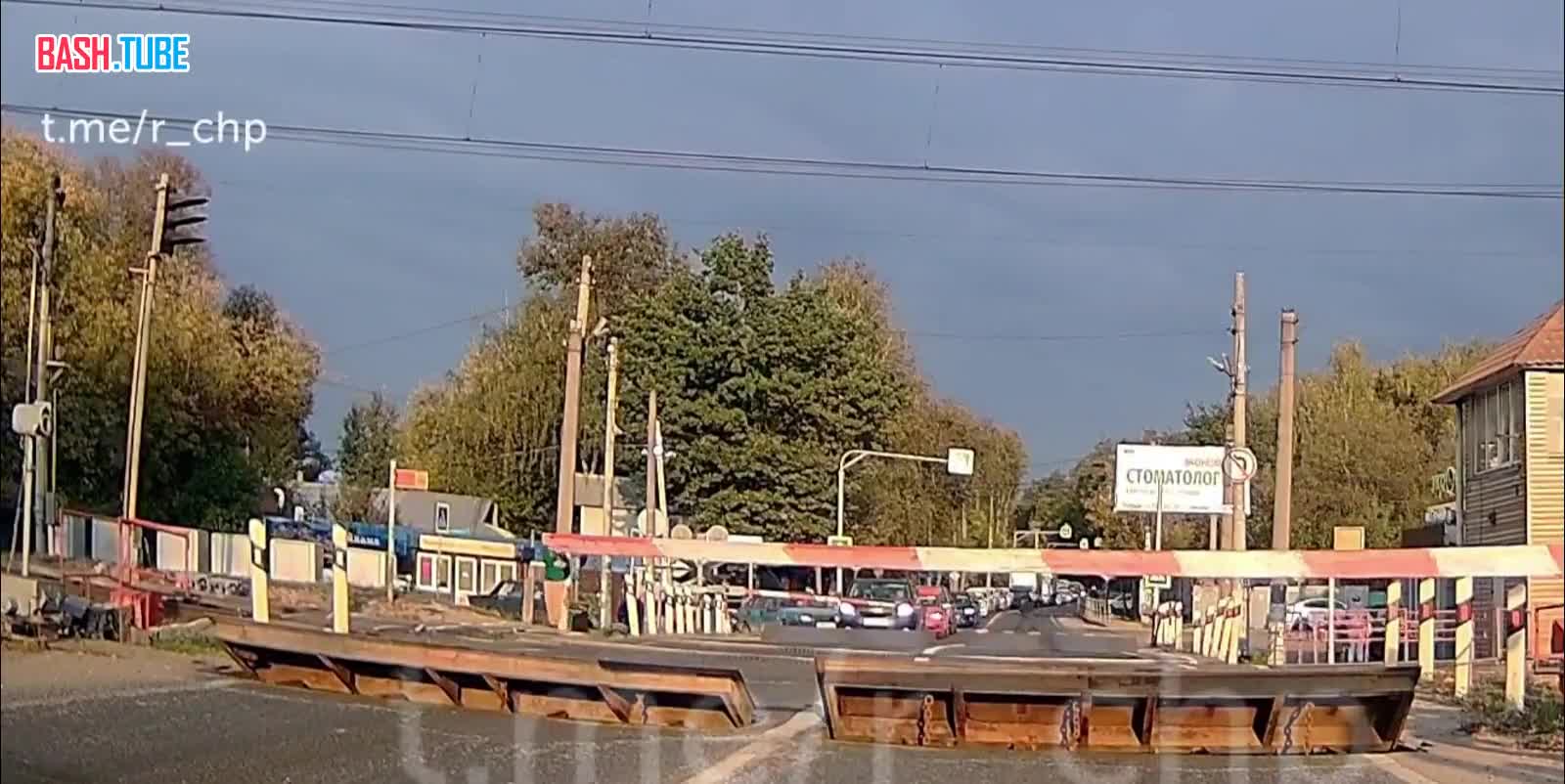  В Подмосковье юноша шагнул под колеса электрички после расставания с девушкой: ему оторвало голову