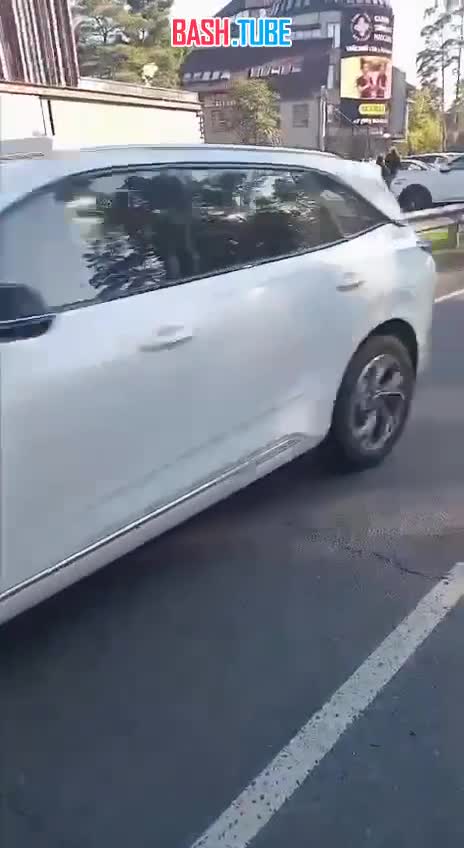  Мерседес Дмитрия Диброва попал в ДТП в Подмосковье