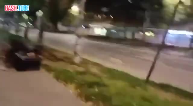  В Сыктывкаре школьники напали на человека, спящего на лавочке, ради забавы