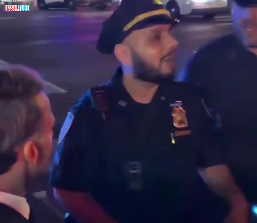  Полиция США остановила кортеж Макрона