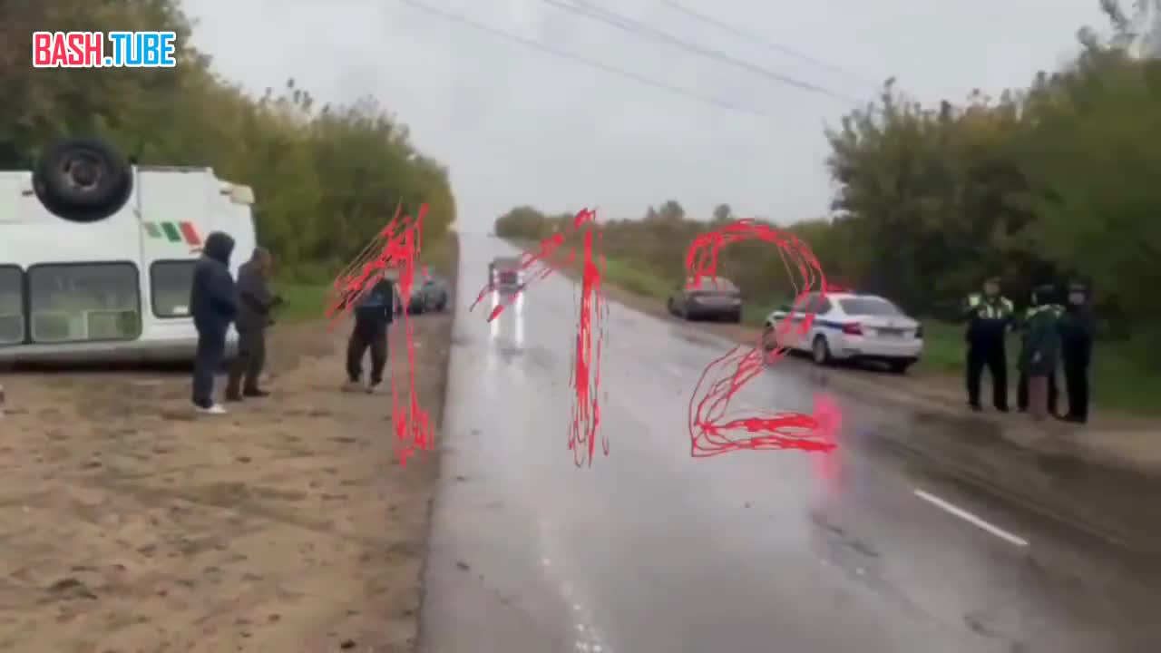  Пассажирский автобус перевернулся в Тульской области