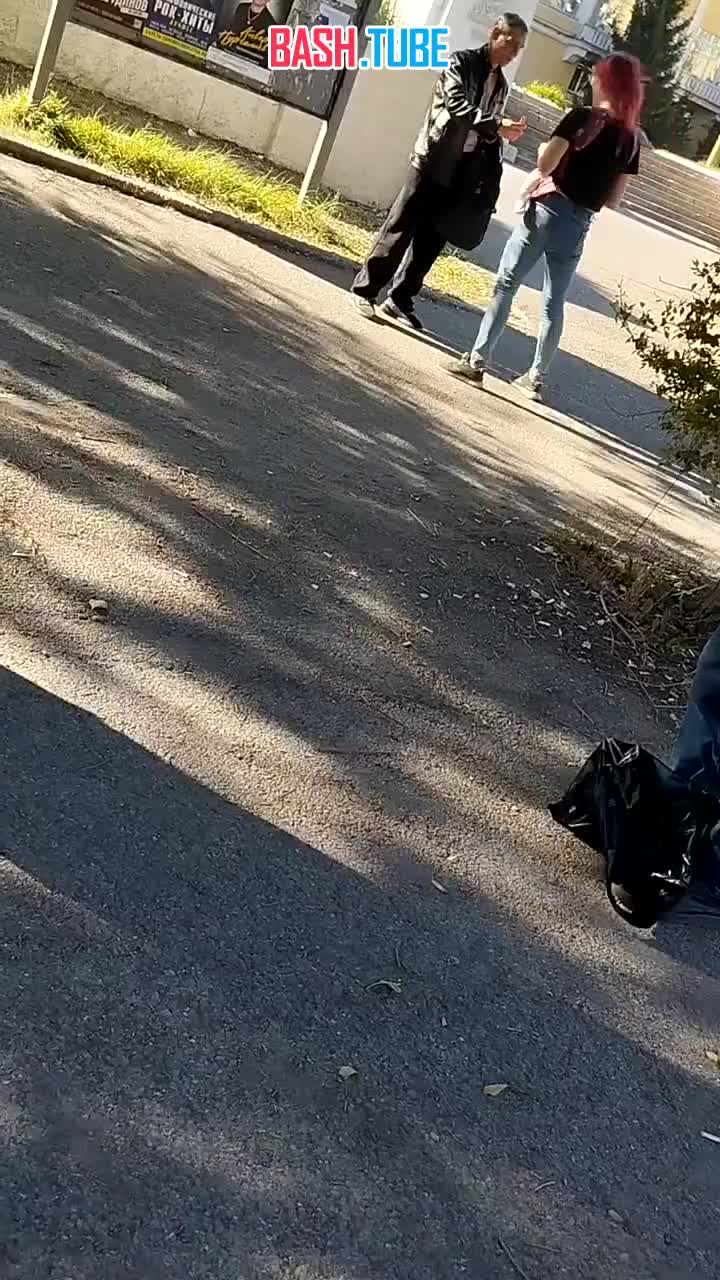  В Челябинской области наркоманка с грудничком, еле держась на ногах, чуть не рухнула на землю