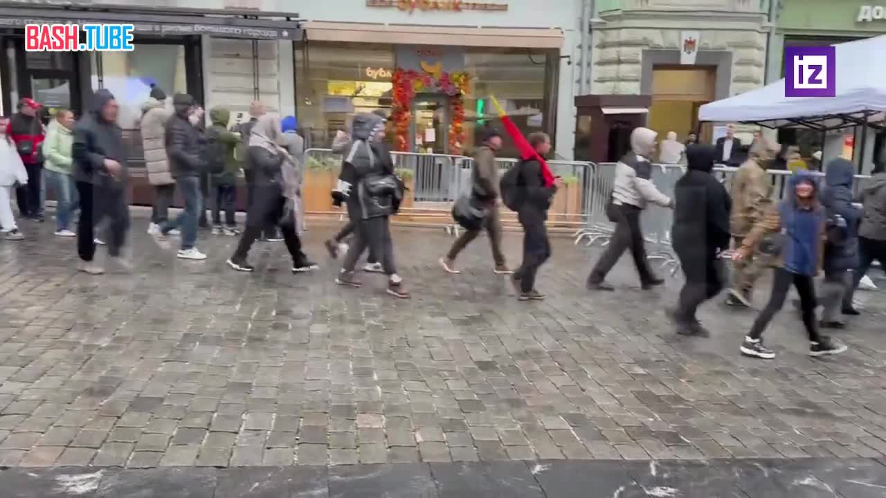  У молдавского посольства в Москве выстраивается очередь из желающих проголосовать