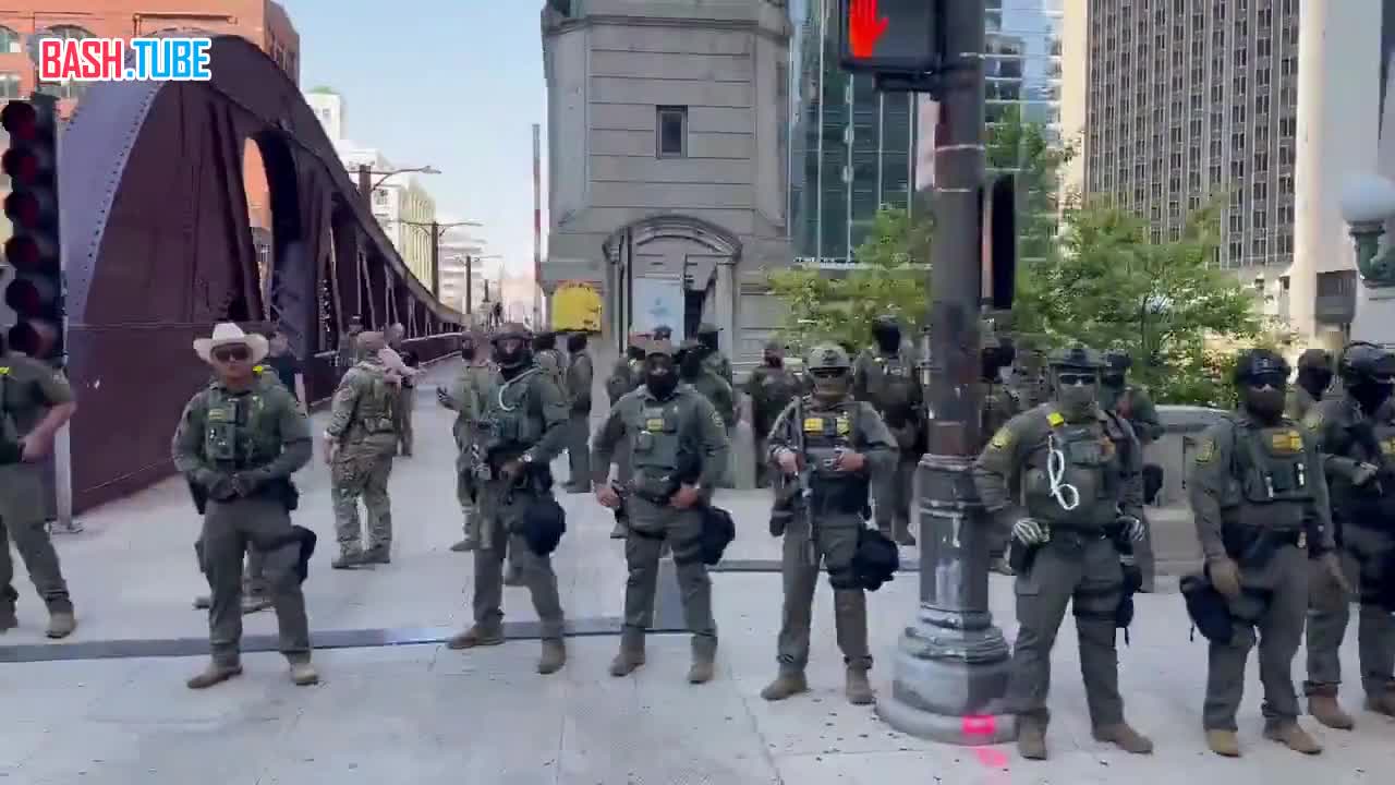  Пограничная служба США прибыла в Чикаго для «наведения порядка», - начались задержания, сообщает ABC7