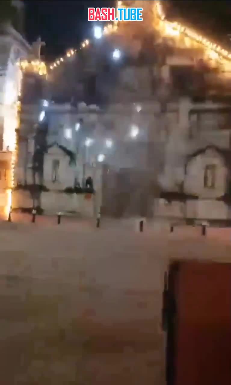  Землетрясение магнитудой 6,9 разрушило католический храм на Филиппинах