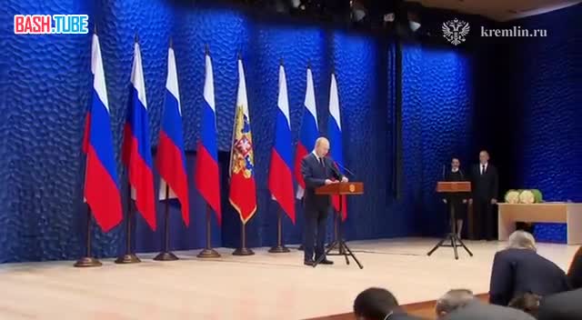  Путин поздравил всех педагогов с Днем учителя