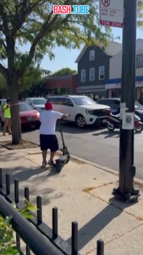  Вооруженные люди напали на правоохранителей США во время рейда против мигрантов в Чикаго