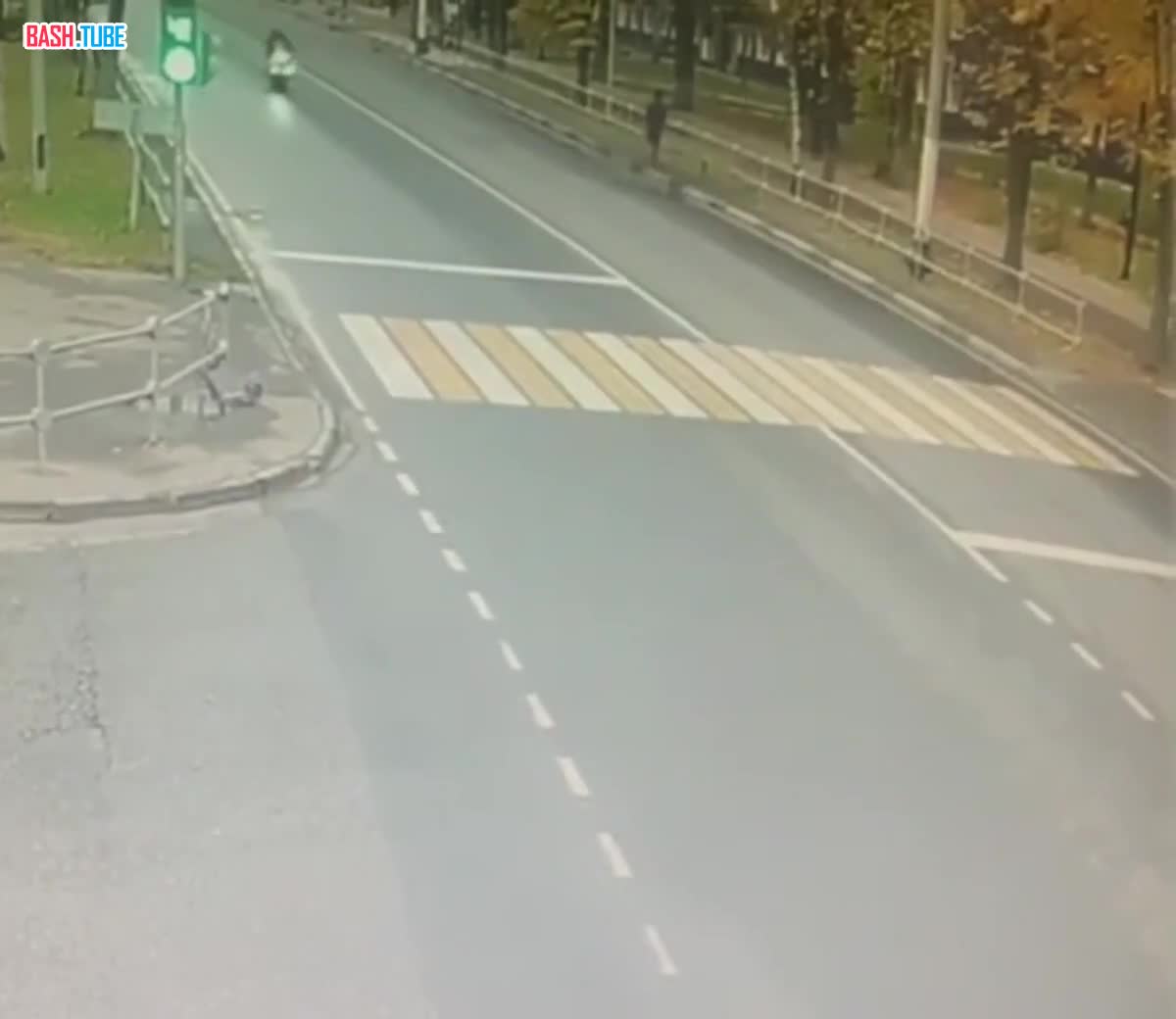  Мотоциклист «полетел» в результате столкновения с легковушкой в Подмосковье