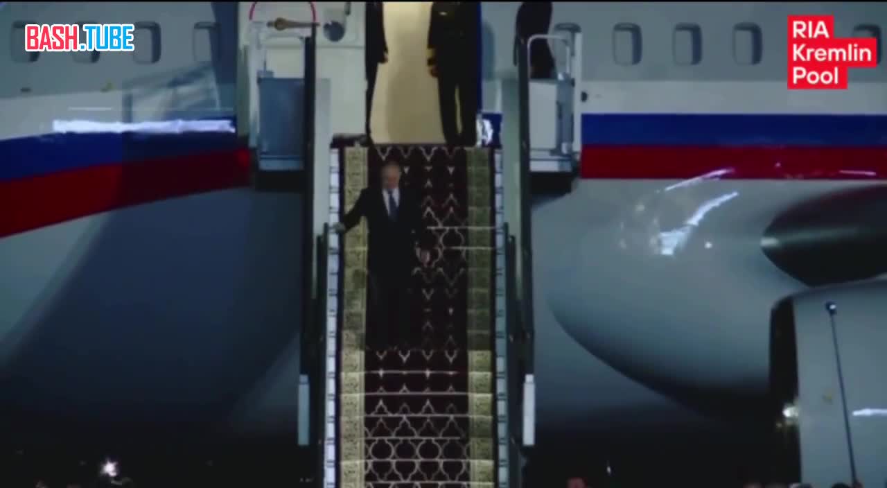  Путин прибыл в Таджикистан с трехдневным визитом, у трапа его лично встречал Эмомали Рахмон
