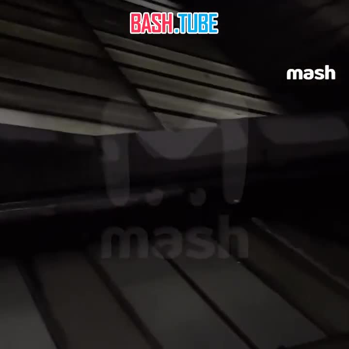  Кадры падения Васио с крыши дома в Париже - во время съёмки музыкант наступил на стекло и провалился