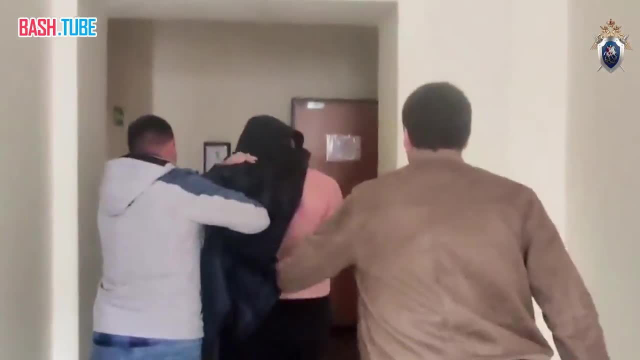  СК показал кадры с задержанным уфимцем, который сбросил свою 3-летнюю дочь из окна четвертого этажа