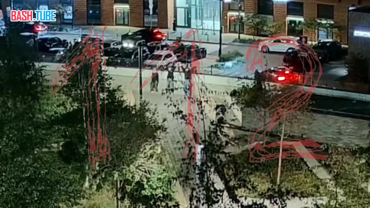  Мужчина нашел способ, как следить за порядком в ЖК «Западный Порт» на Большой Филевской в Москве