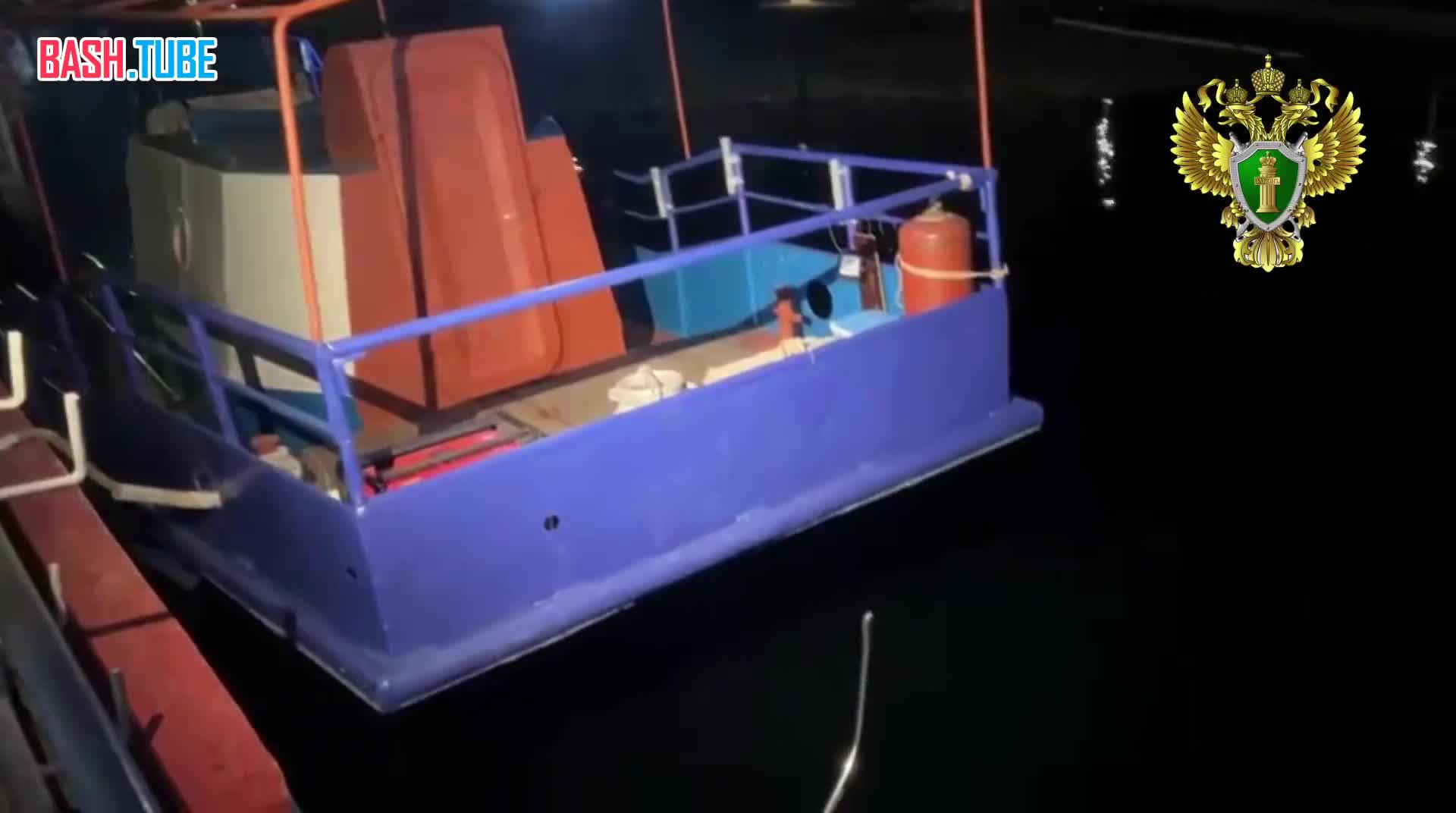  Трое пассажиров погибли, один пропал без вести. Скоростной катер столкнулся с кораблем на реке Ангара в Листвянке