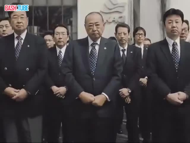  Японская компания Akagi Nyugyo выпустила ролик с извинениями за повышение цены на свои знаменитые эскимо - впервые за 25 лет