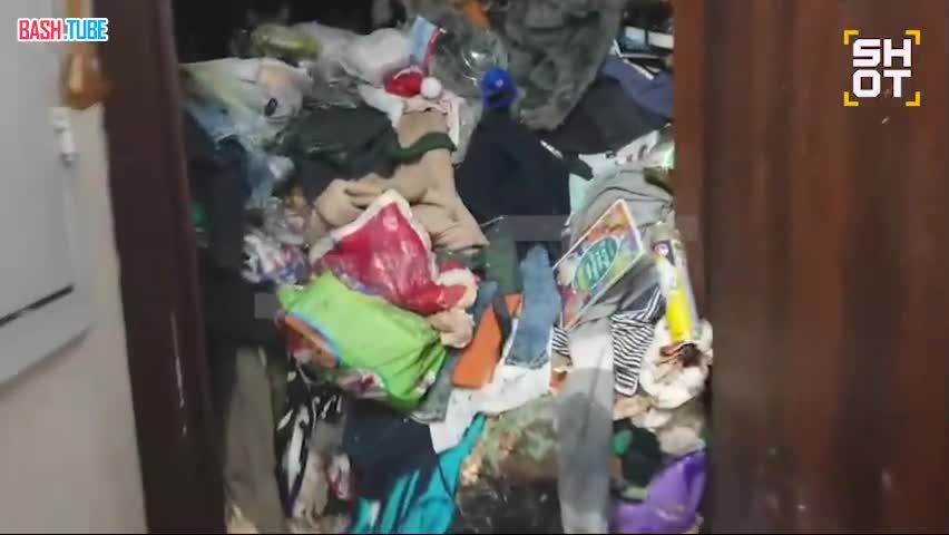  Москвичка накопила больше тонны мусора в трёхкомнатной квартире